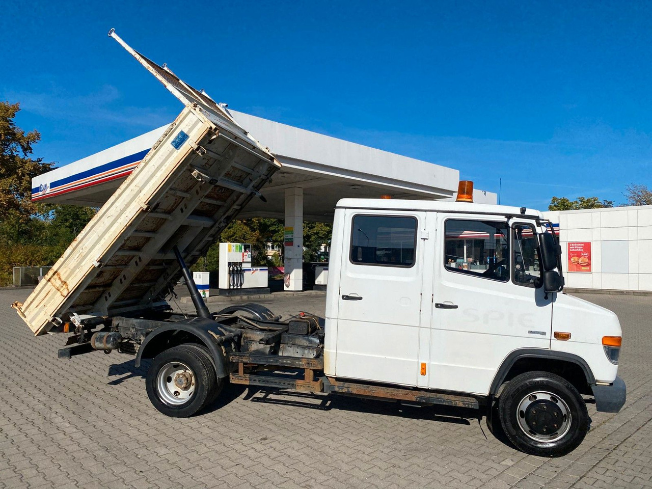 Mercedes-Benz VARIO 816D Doka 3 Seiten Kipper Meiller - Furgone ribaltabile, Furgone doppia cabina: foto 1 Mercedes-Benz VARIO 816D Doka 3 Seiten Kipper Meiller - Furgone ribaltabile, Furgone doppia cabina: foto 1