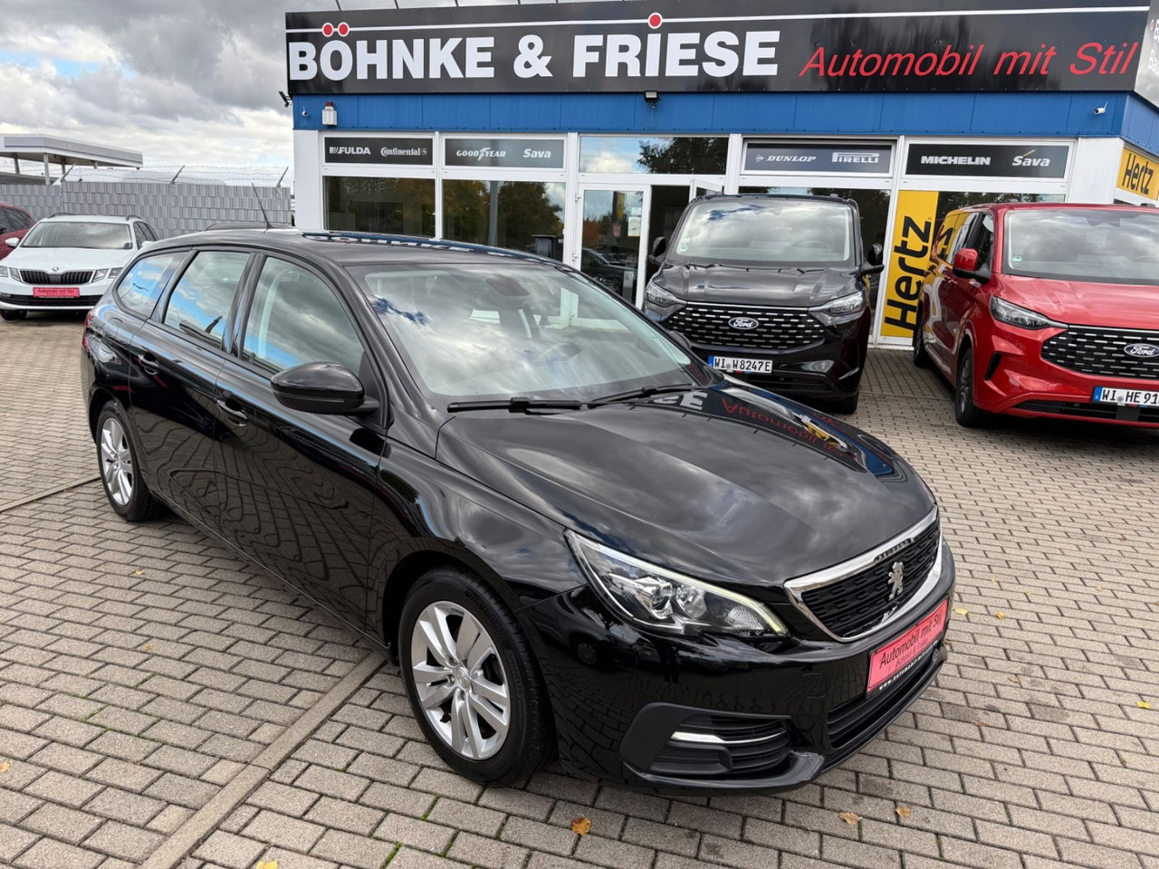 Peugeot 308 SW Active TEMPOMAT NAVI KLIMAA NAVI - Station wagon: foto 1 Peugeot 308 SW Active TEMPOMAT NAVI KLIMAA NAVI - Station wagon: foto 1