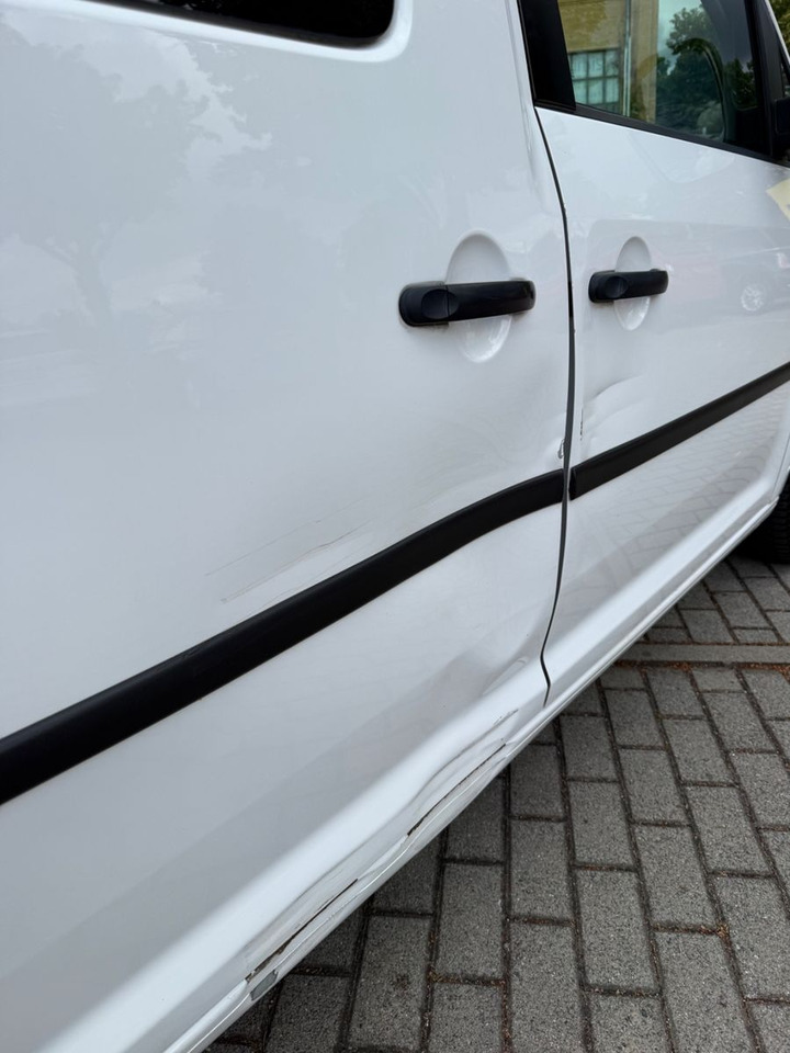 Volkswagen Caddy Maxi KastenKombi 5 SITZER KLIMAA SHZ AHK - Pulmino: foto 5 Volkswagen Caddy Maxi KastenKombi 5 SITZER KLIMAA SHZ AHK - Pulmino: foto 5