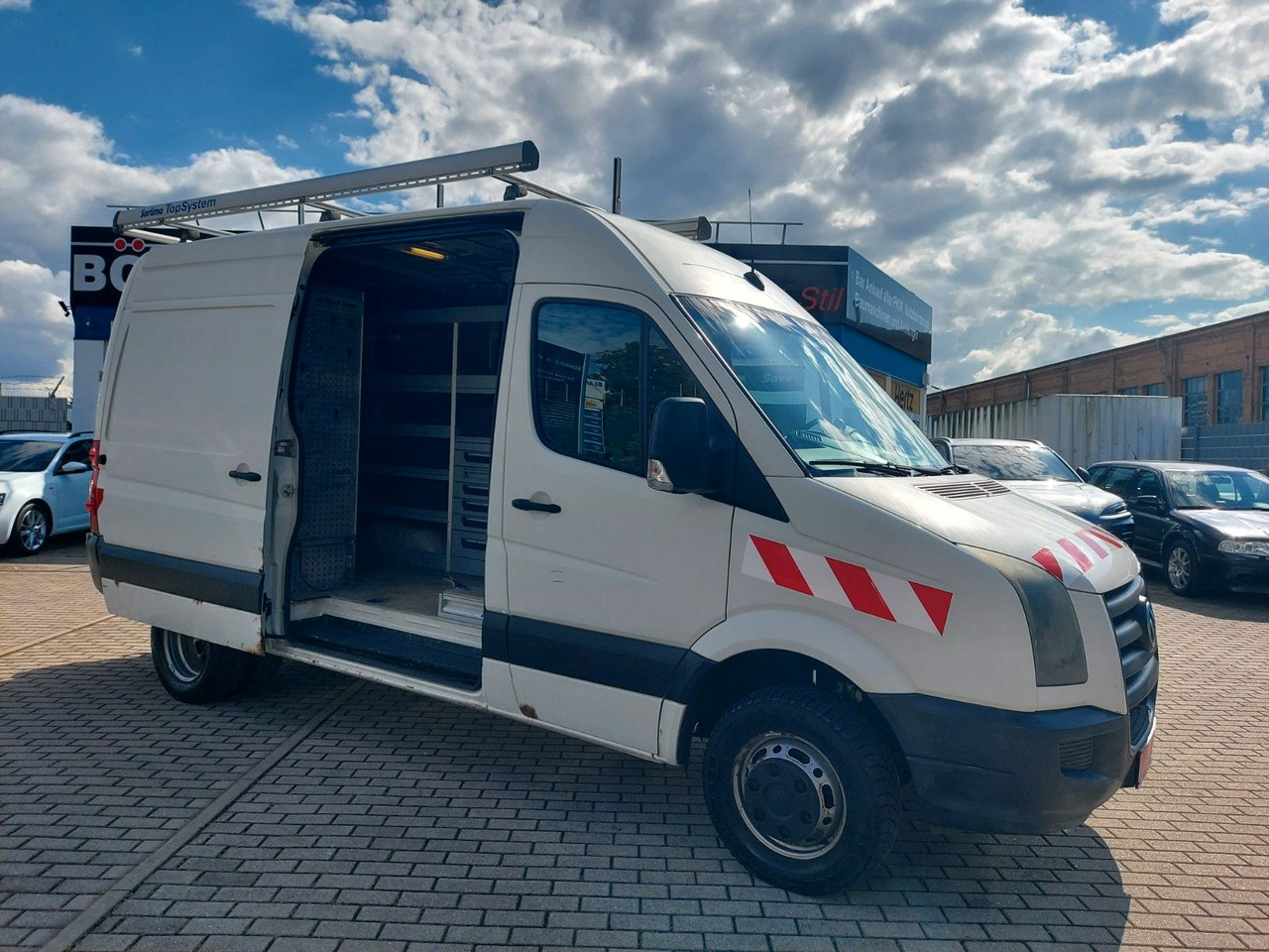 Volkswagen Crafter Kasten 50 mittel lang L2H2 Hoch Standhei - Furgone chiuso: foto 1 Volkswagen Crafter Kasten 50 mittel lang L2H2 Hoch Standhei - Furgone chiuso: foto 1