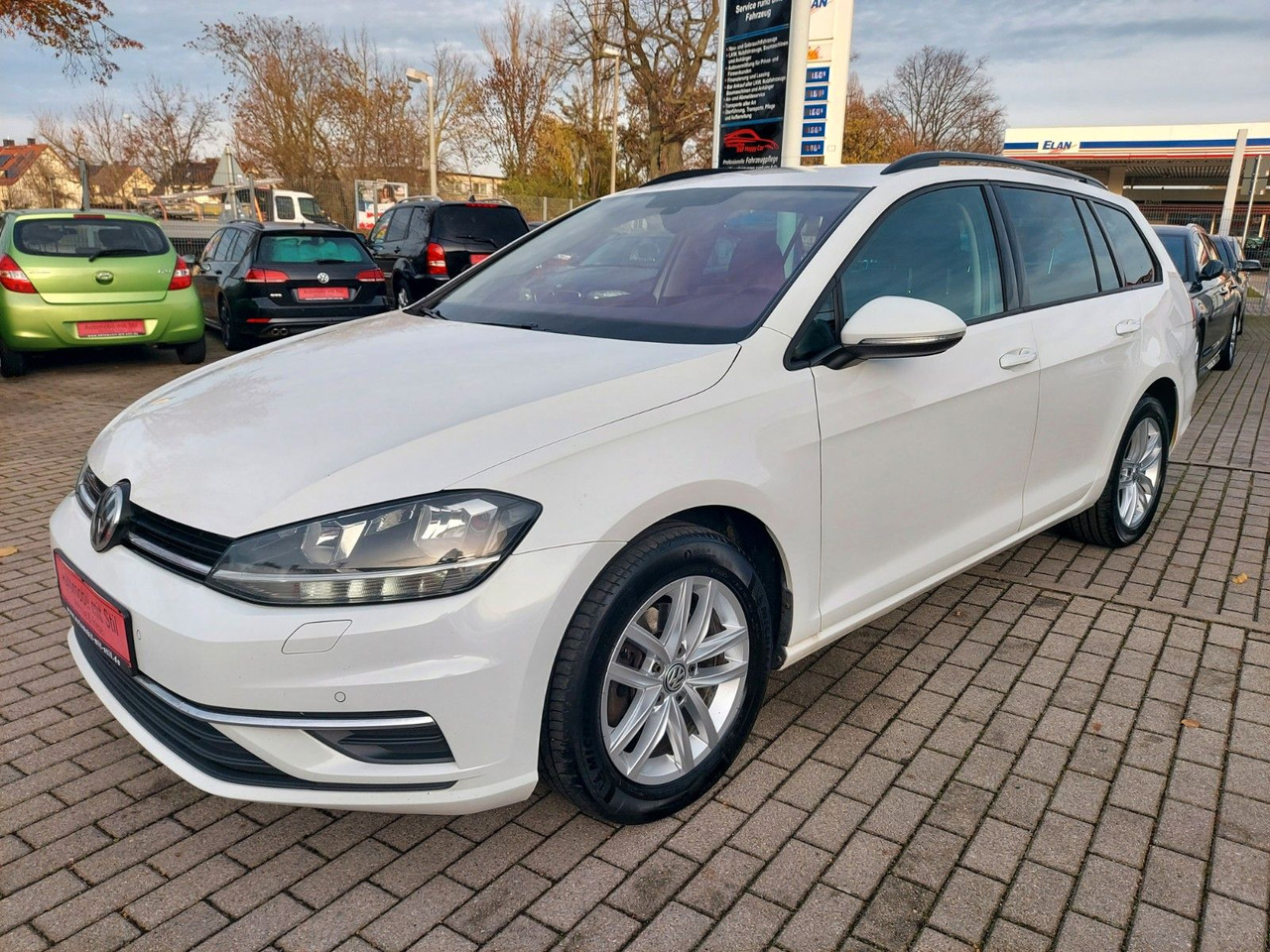 Volkswagen Golf VII Variant DSG Comfort ACC Massage Nav DAB - Station wagon: foto 4 Volkswagen Golf VII Variant DSG Comfort ACC Massage Nav DAB - Station wagon: foto 4
