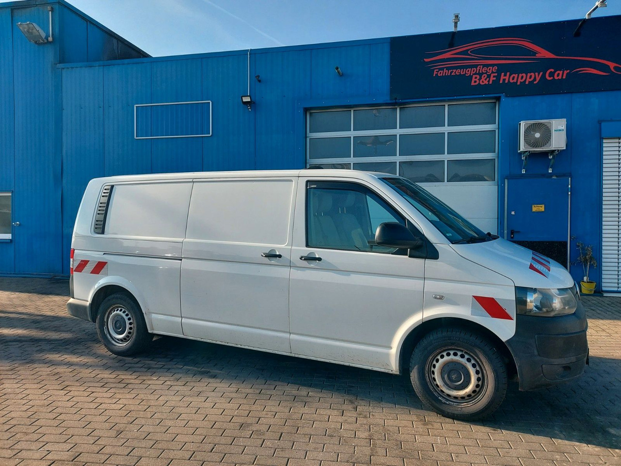 Volkswagen T5 Transporter Kasten Kombi lang 4Motion - Pulmino: foto 1 Volkswagen T5 Transporter Kasten Kombi lang 4Motion - Pulmino: foto 1