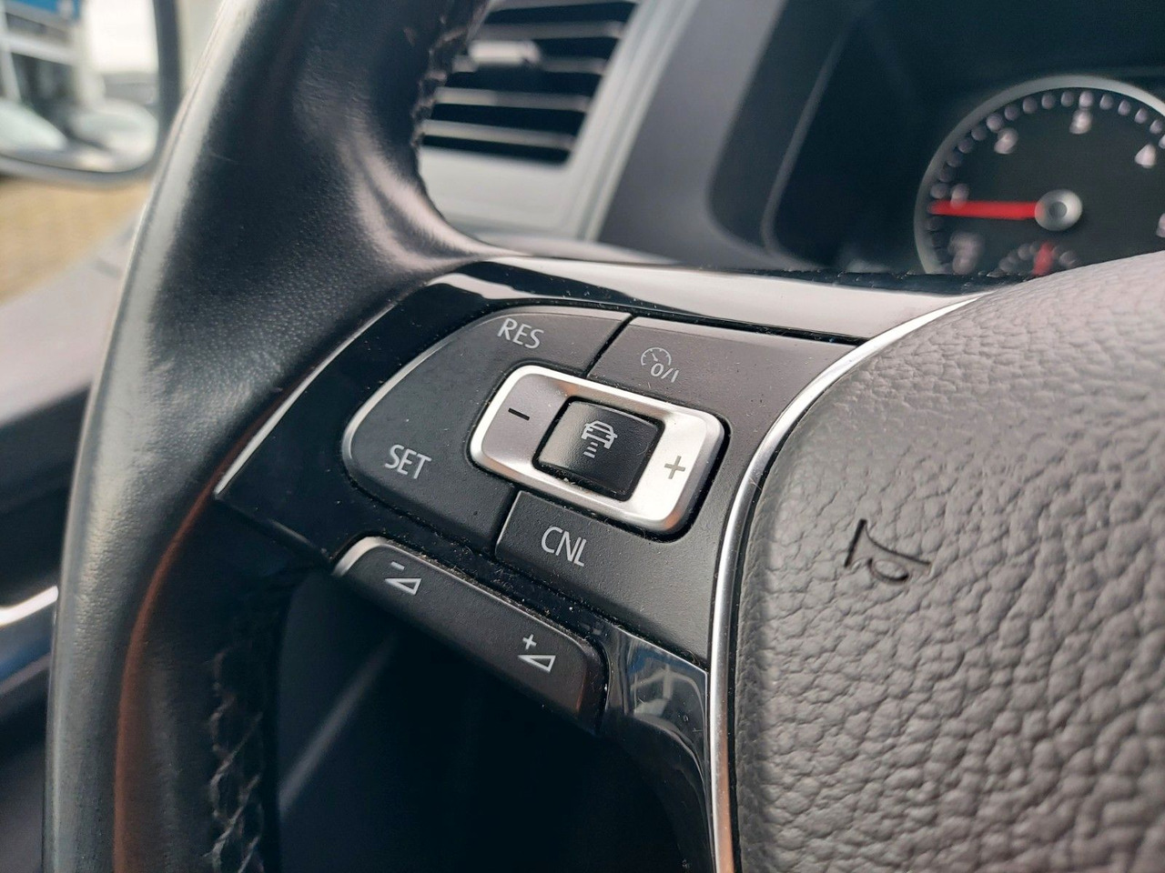 Volkswagen T6 Caravelle Comfortline Lang DSG 8 Sitze ACC - Pulmino: foto 2 Volkswagen T6 Caravelle Comfortline Lang DSG 8 Sitze ACC - Pulmino: foto 2