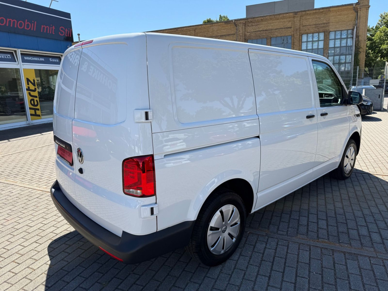 Volkswagen T6 Transporter KAMERA REGAL EINBAUTEN KLIMA - Pulmino: foto 4 Volkswagen T6 Transporter KAMERA REGAL EINBAUTEN KLIMA - Pulmino: foto 4