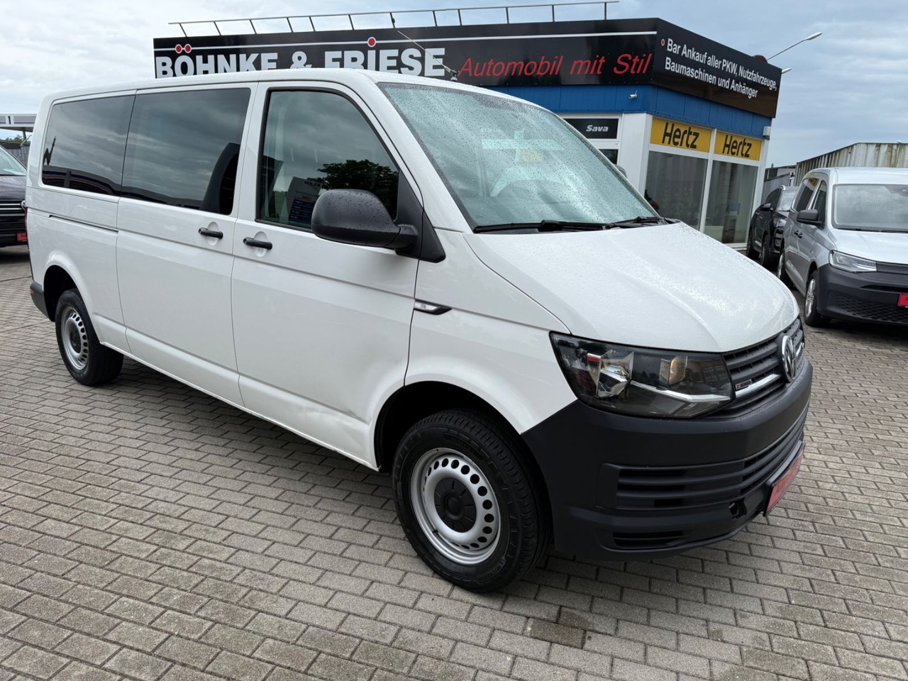 Volkswagen T6 Transporter Kasten Kombi lang 4Motion 5 Sitze - Pulmino: foto 2 Volkswagen T6 Transporter Kasten Kombi lang 4Motion 5 Sitze - Pulmino: foto 2