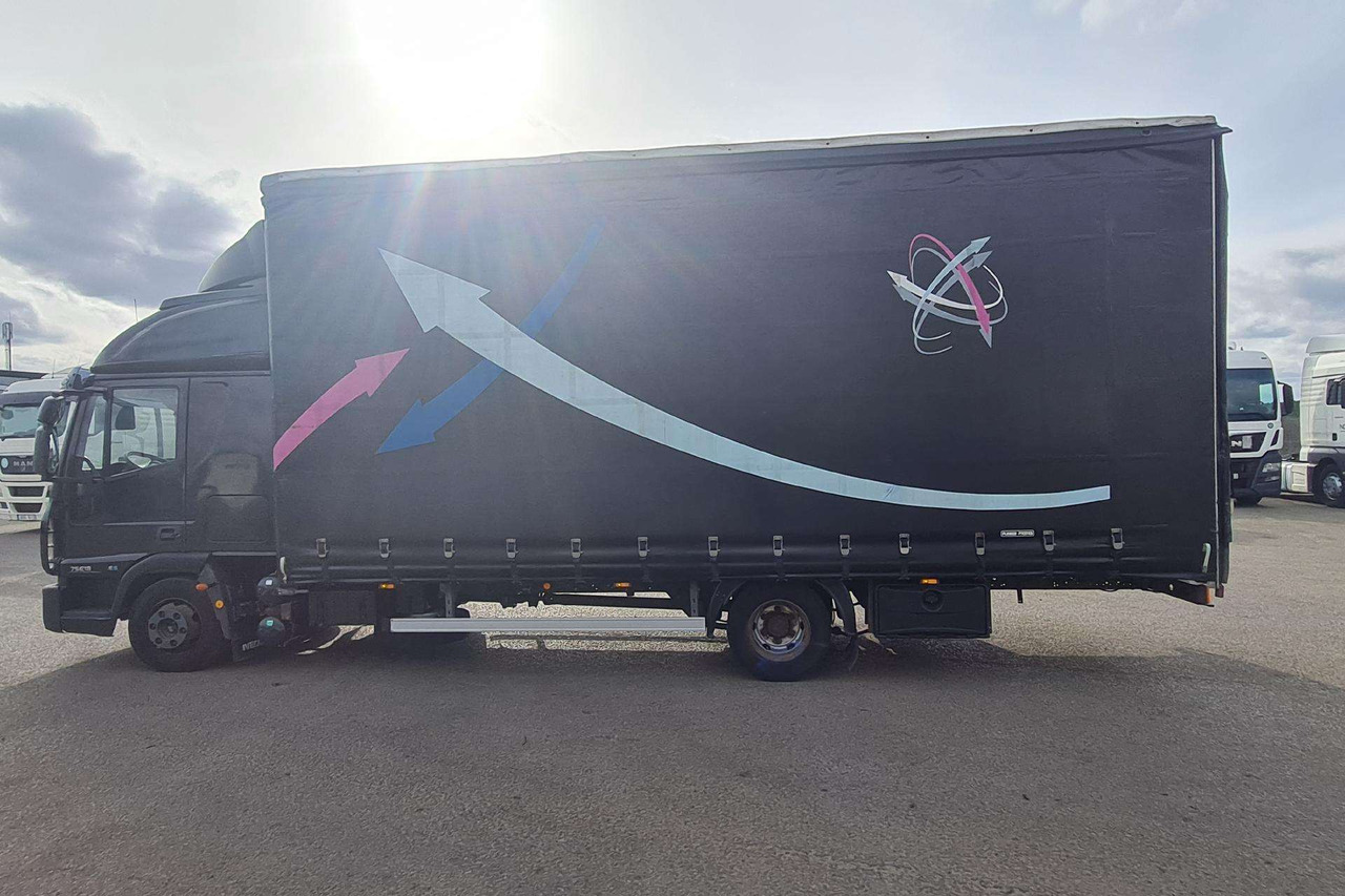 Iveco ML75E18 - Camion centinato: foto 4 Iveco ML75E18 - Camion centinato: foto 4