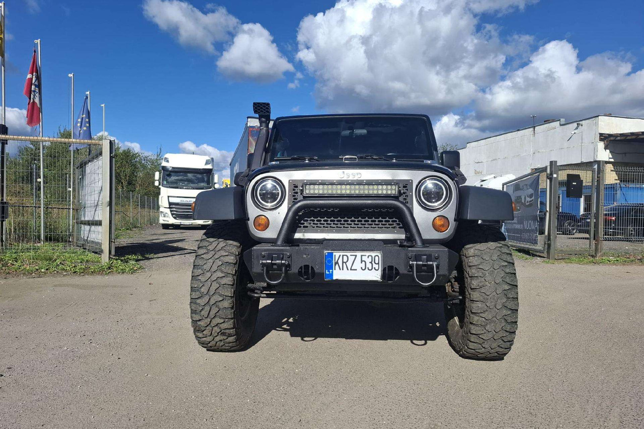 Jeep Wrangler - SUV/ Fuoristrada: foto 4 Jeep Wrangler - SUV/ Fuoristrada: foto 4