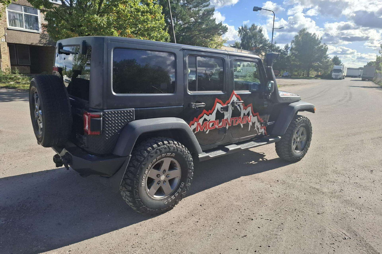 Jeep Wrangler - SUV/ Fuoristrada: foto 3 Jeep Wrangler - SUV/ Fuoristrada: foto 3