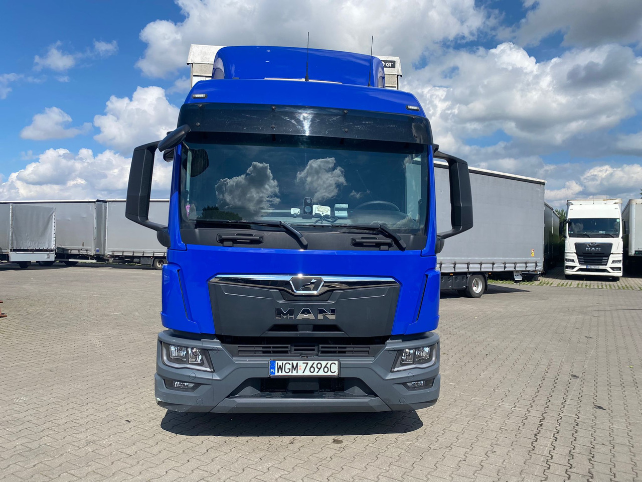 MAN Tgl - Camion centinato: foto 5 MAN Tgl - Camion centinato: foto 5