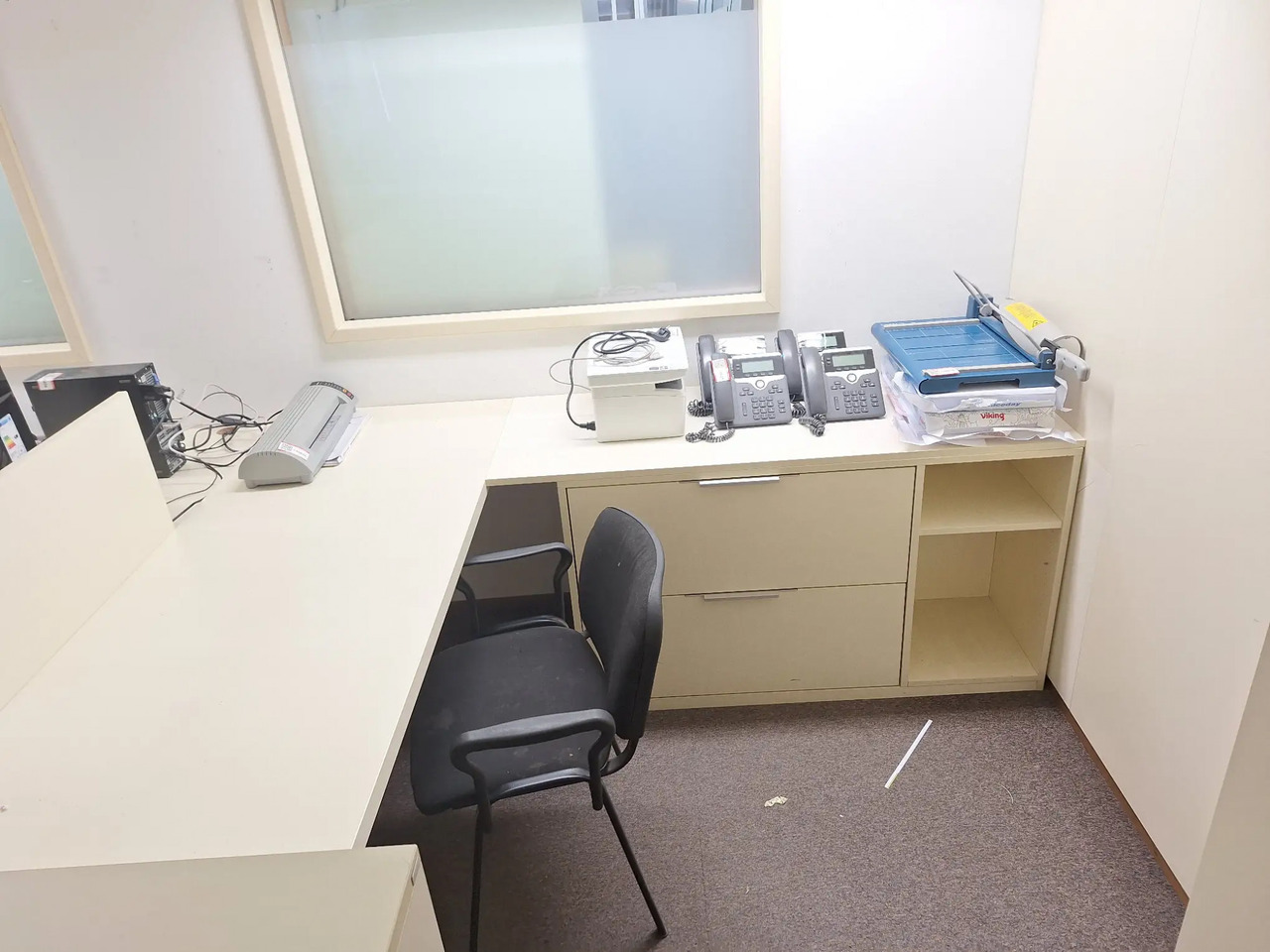 1 Stk. Büro Kombination (Pieno) - Attrezzo/ Attrezzature: foto 2 1 Stk. Büro Kombination (Pieno) - Attrezzo/ Attrezzature: foto 2