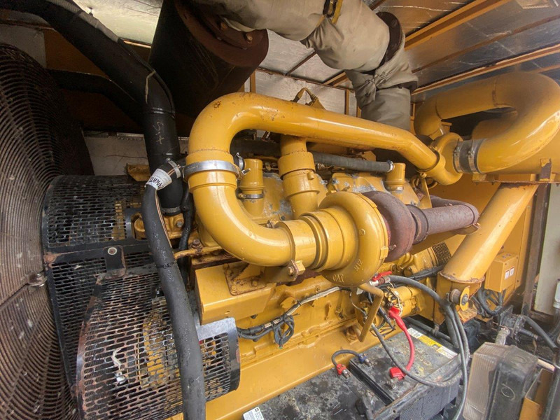Caterpillar 3412C 900 KVA NVT - Gruppo elettrogeno: foto 5 Caterpillar 3412C 900 KVA NVT - Gruppo elettrogeno: foto 5