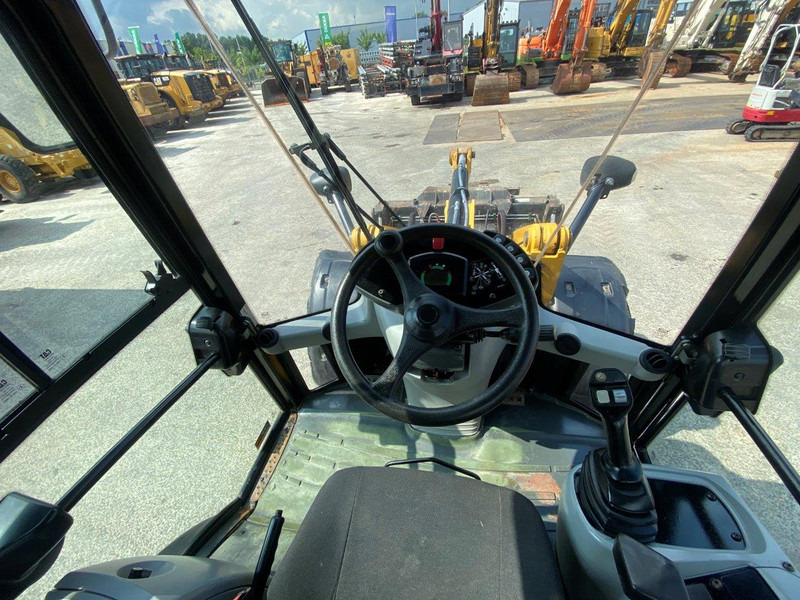 Caterpillar 908 H2 NVT - Pala gommata: foto 4 Caterpillar 908 H2 NVT - Pala gommata: foto 4