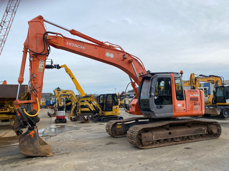 Hitachi ZX 225 USRLC NVT - Escavatore cingolato: foto 1 Hitachi ZX 225 USRLC NVT - Escavatore cingolato: foto 1