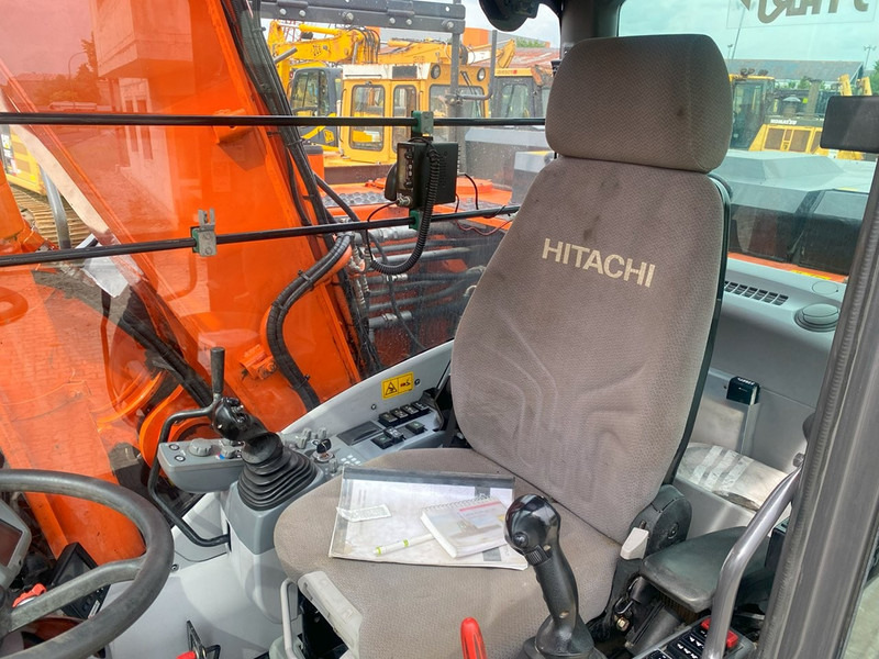 Hitachi ZX170W-6 NVT - Escavatore gommato: foto 5 Hitachi ZX170W-6 NVT - Escavatore gommato: foto 5