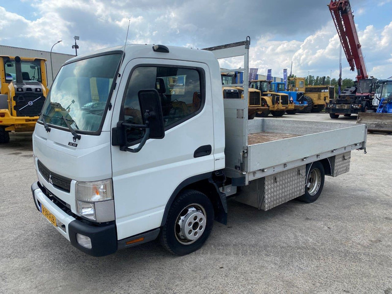 Mitsubishi Fuso Canter 3C18 NVT - Autocarro con pianale/ Cassone fisso: foto 3 Mitsubishi Fuso Canter 3C18 NVT - Autocarro con pianale/ Cassone fisso: foto 3