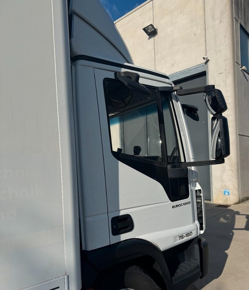 Autocarro furgonato Eurocargo furgone e sponda: foto 11