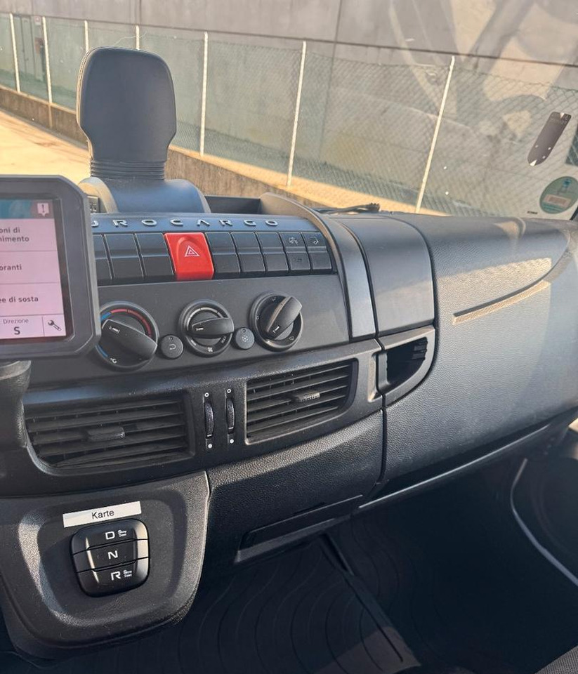 Autocarro furgonato Eurocargo furgone e sponda: foto 19