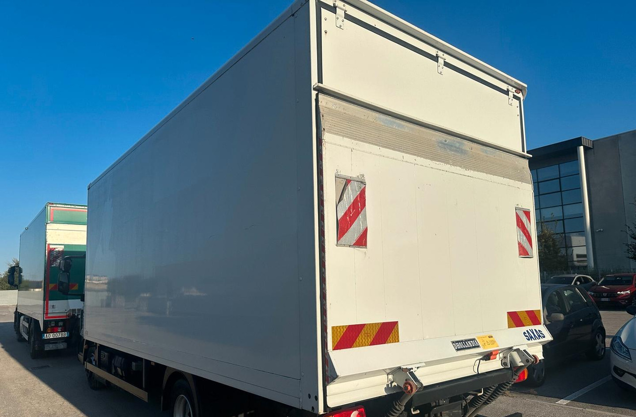 Iveco 80E19 P euro 6 furgone sponda - Autocarro furgonato: foto 3 Iveco 80E19 P euro 6 furgone sponda - Autocarro furgonato: foto 3