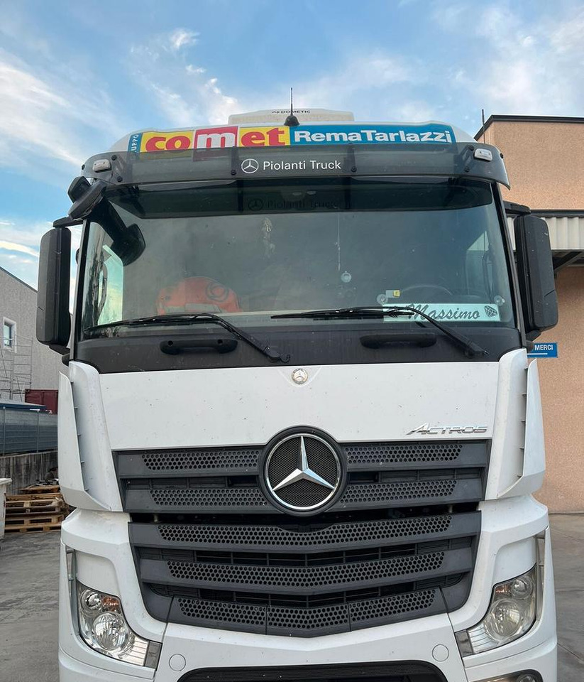 MERCEDES 2542 3 ASSI CENTINA 9,60 MT. EURO 6 - Autocarro furgonato: foto 4 MERCEDES 2542 3 ASSI CENTINA 9,60 MT. EURO 6 - Autocarro furgonato: foto 4