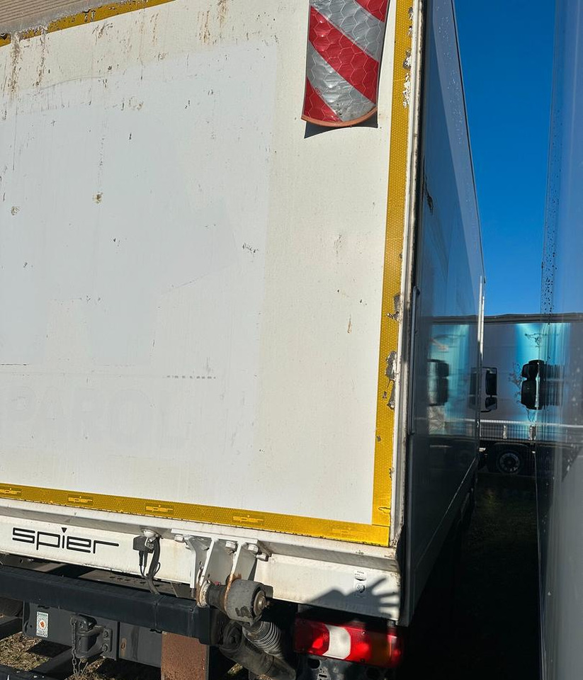 Mercedes Benz 1324 FURGONE 6,10 E SPONDA EURO 6 - Autocarro furgonato: foto 4 Mercedes Benz 1324 FURGONE 6,10 E SPONDA EURO 6 - Autocarro furgonato: foto 4