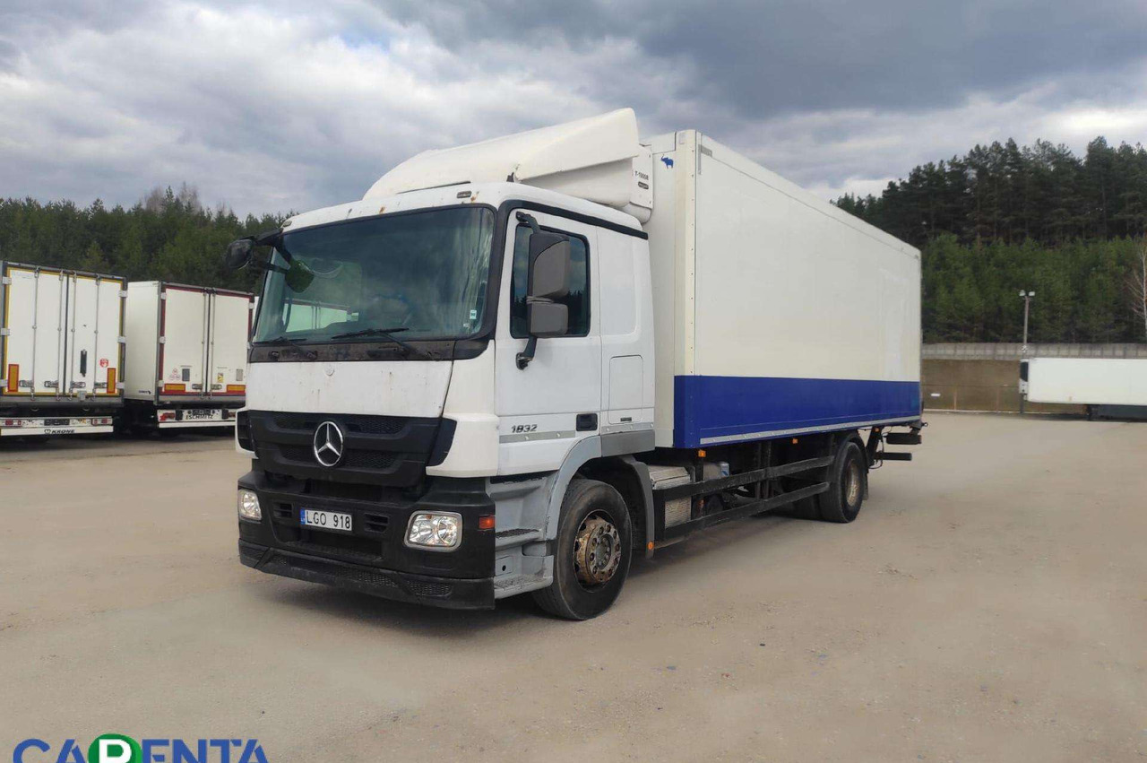Mercedes-Benz ACTROS 1832 - Autocarro frigorifero: foto 1 Mercedes-Benz ACTROS 1832 - Autocarro frigorifero: foto 1