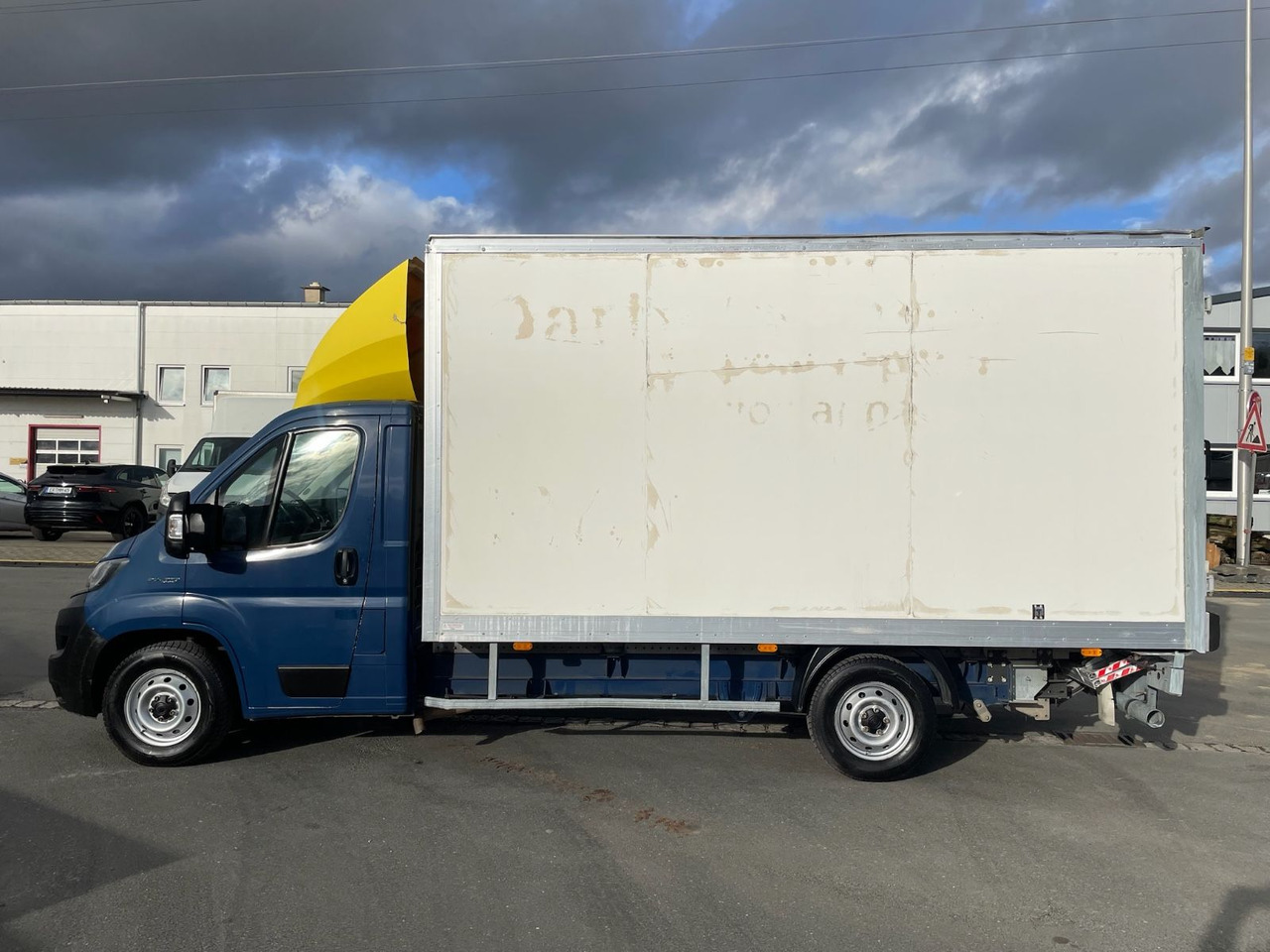 Fiat Ducato Maxi 30 L4H2 Koffer/LBW/AC/NAV/CAM/EU6 - Furgone box: foto 4 Fiat Ducato Maxi 30 L4H2 Koffer/LBW/AC/NAV/CAM/EU6 - Furgone box: foto 4