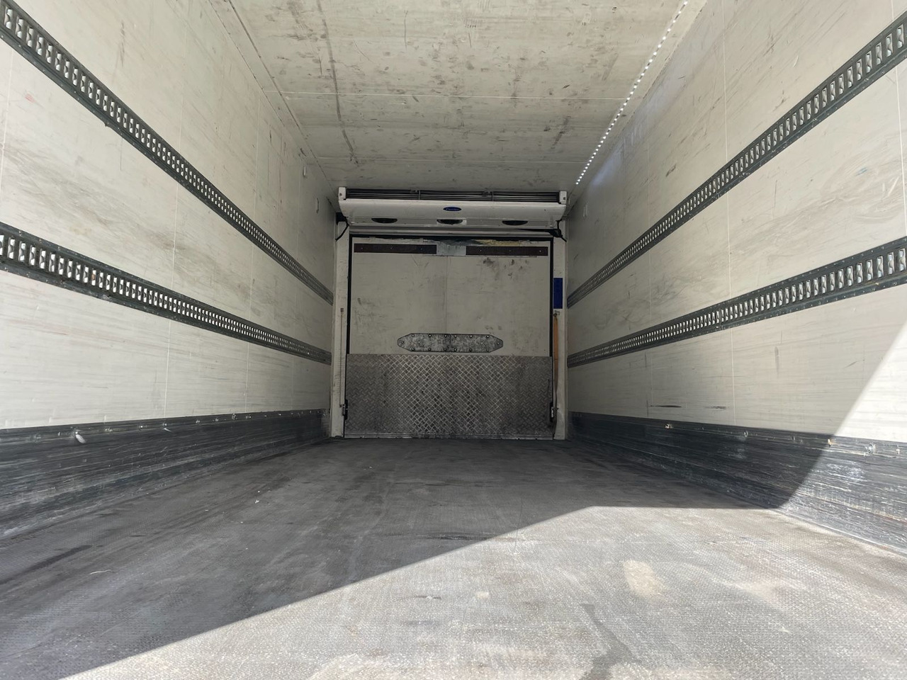 KERSCHER ZAA18 Kühlkoffer/CARRIER/SUPRA900U/LBW - Rimorchio frigorifero: foto 5 KERSCHER ZAA18 Kühlkoffer/CARRIER/SUPRA900U/LBW - Rimorchio frigorifero: foto 5