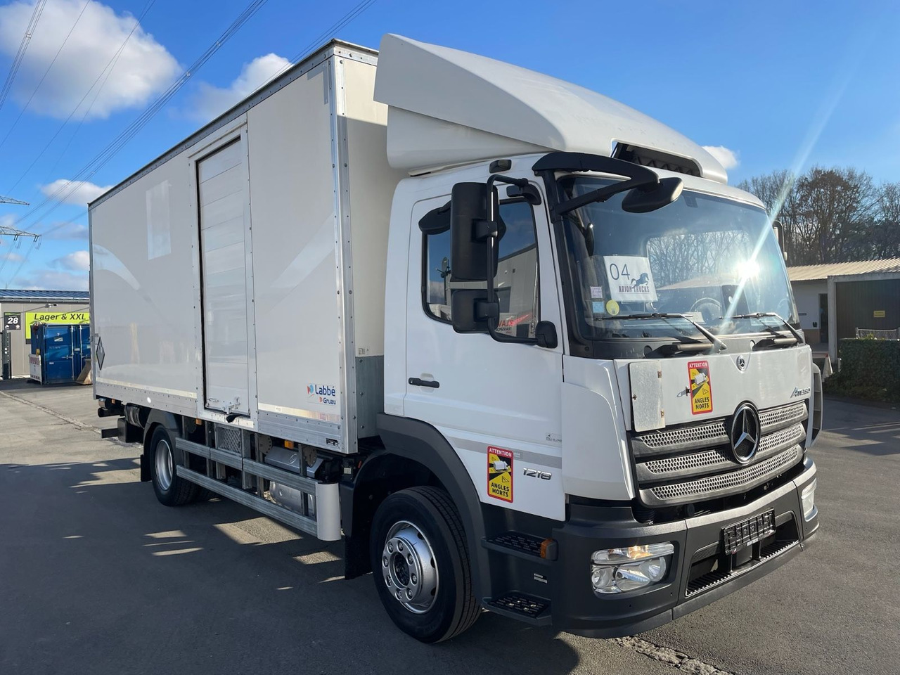 Mercedes-Benz Atego 1218 4x2 Koffer/FULL-ADR/EXIII/LBW/AC/EU6d - Autocarro furgonato: foto 1 Mercedes-Benz Atego 1218 4x2 Koffer/FULL-ADR/EXIII/LBW/AC/EU6d - Autocarro furgonato: foto 1