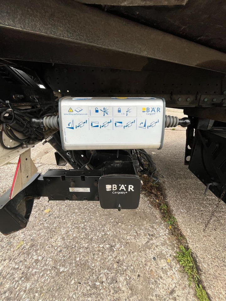 Semirimorchio frigorifero Schmitz Cargobull SCB*S3B/CARRIER/Vector1550/LBW/BÄR/2347h/13,4m: foto 8