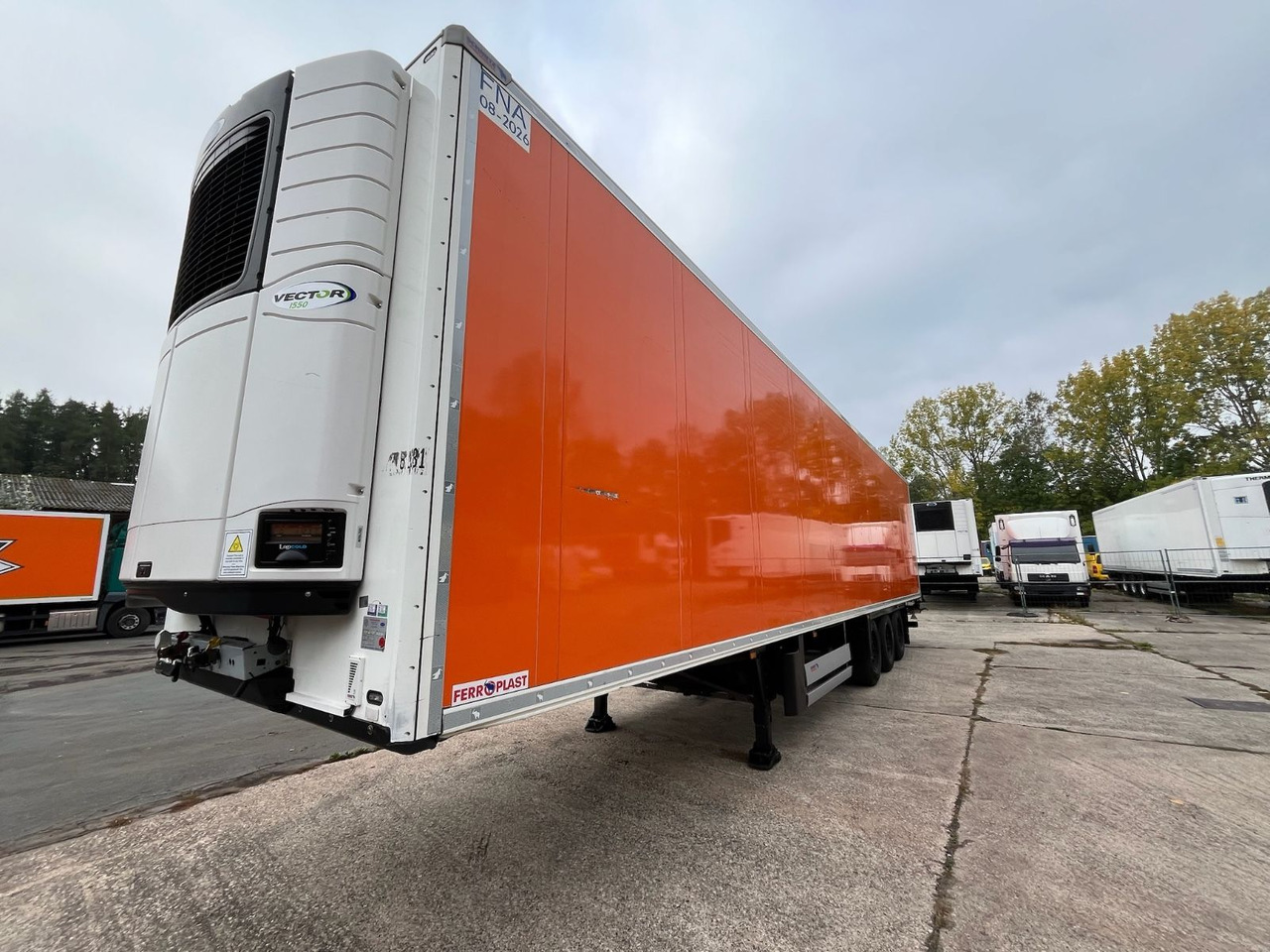 Schmitz Cargobull SCB*S3B/CARRIER/Vector1550/LBW/BÄR/2347h/13,4m - Semirimorchio frigorifero: foto 2 Schmitz Cargobull SCB*S3B/CARRIER/Vector1550/LBW/BÄR/2347h/13,4m - Semirimorchio frigorifero: foto 2