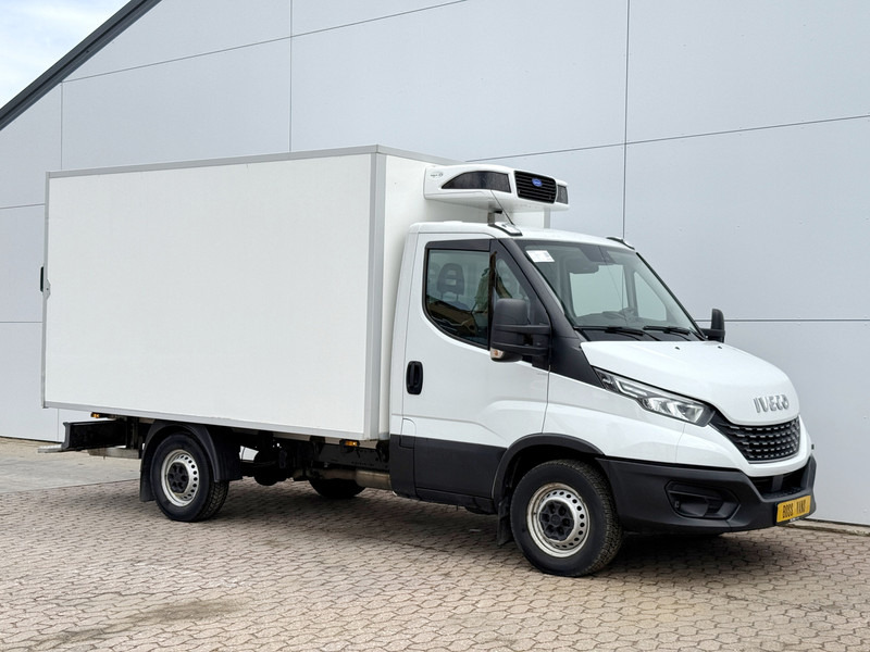 Iveco Daily 35S14 2.3 Automaat Climate Control Cruise Control Camera Standkachel Kuhlkoffer Koelwagen - Furgone frigo: foto 4 Iveco Daily 35S14 2.3 Automaat Climate Control Cruise Control Camera Standkachel Kuhlkoffer Koelwagen - Furgone frigo: foto 4