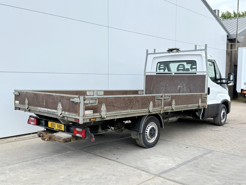 Iveco Daily 35S14 2.3 L3H1 Open Laadbak Pritsche *Bak 425cm lang* Airco Cruise Control Standkachel Trekhaak Luchtgeveerde stoel - Furgone con cassone fisso: foto 3 Iveco Daily 35S14 2.3 L3H1 Open Laadbak Pritsche *Bak 425cm lang* Airco Cruise Control Standkachel Trekhaak Luchtgeveerde stoel - Furgone con cassone fisso: foto 3