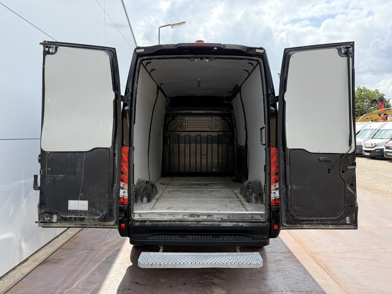 Furgone chiuso Iveco Daily 35S18 3.0 Automaat L2H2 Adaptieve Cruise Control LED Airco Camera Trekhaak: foto 11