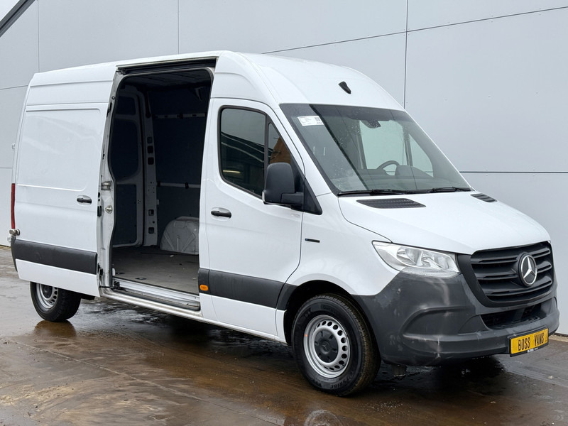 Mercedes-Benz eSprinter 312 ALL-IN PRIJS L2H2 55kWh 168km WLTP 80kw Snelladen Climate Control Stoelverwarming - Furgone chiuso, Furgone elettrico: foto 5 Mercedes-Benz eSprinter 312 ALL-IN PRIJS L2H2 55kWh 168km WLTP 80kw Snelladen Climate Control Stoelverwarming - Furgone chiuso, Furgone elettrico: foto 5