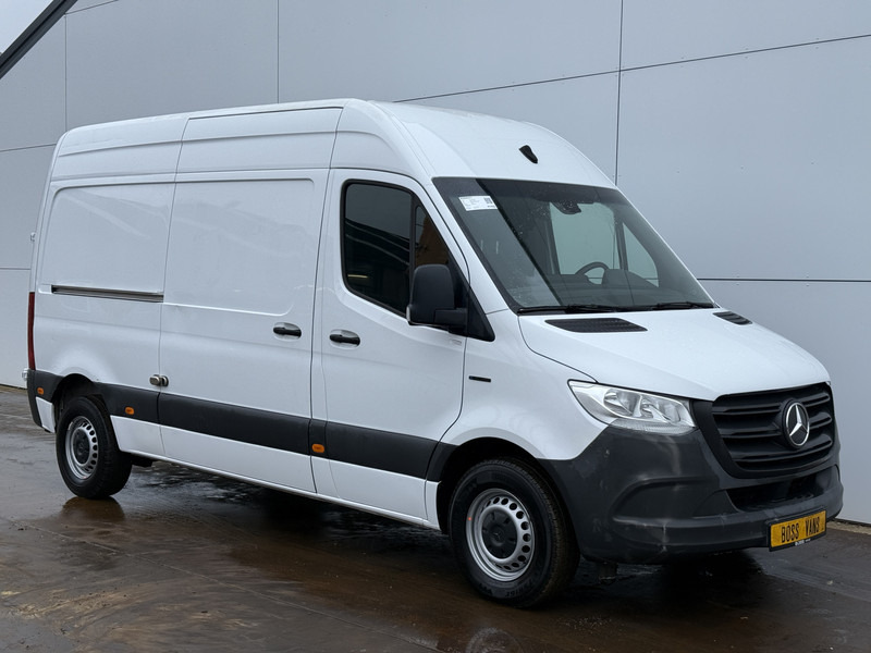 Mercedes-Benz eSprinter 312 ALL-IN PRIJS L2H2 55kWh 168km WLTP 80kw Snelladen Climate Control Stoelverwarming - Furgone chiuso, Furgone elettrico: foto 4 Mercedes-Benz eSprinter 312 ALL-IN PRIJS L2H2 55kWh 168km WLTP 80kw Snelladen Climate Control Stoelverwarming - Furgone chiuso, Furgone elettrico: foto 4