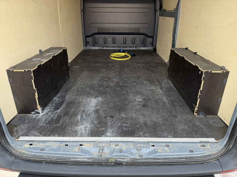 Furgone chiuso, Furgone elettrico Mercedes-Benz eSprinter 312 L2H2 Elektrisch 41kWh 135km WLTP Climate Control Camera Stoelverwarming: foto 13 Furgone chiuso, Furgone elettrico Mercedes-Benz eSprinter 312 L2H2 Elektrisch 41kWh 135km WLTP Climate Control Camera Stoelverwarming: foto 13