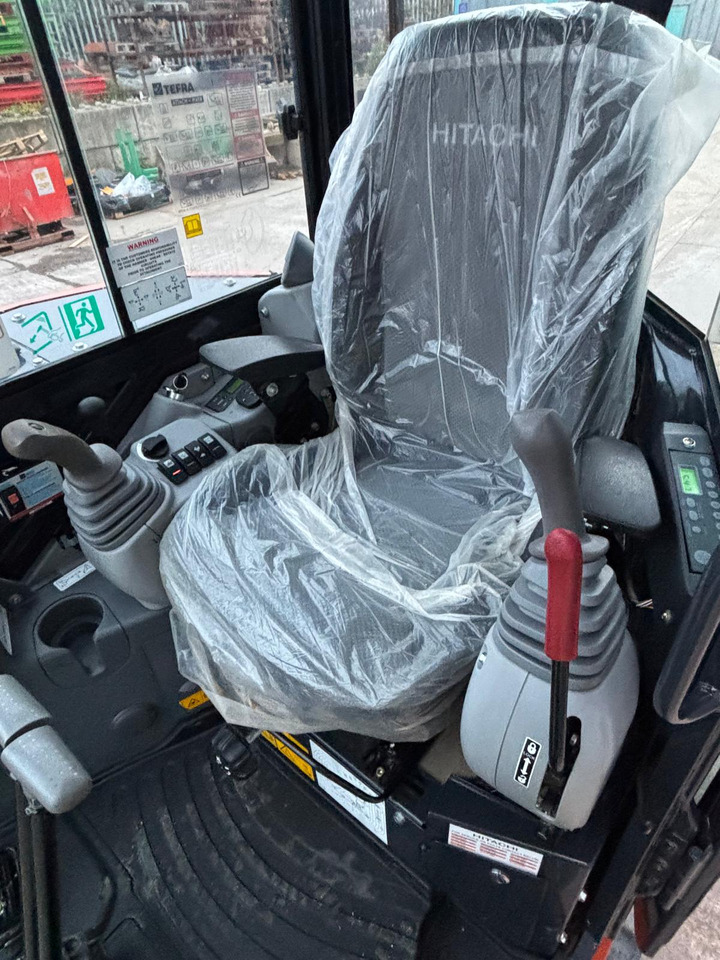 Miniescavatore Hitachi ZX55U-6 CLR: foto 15