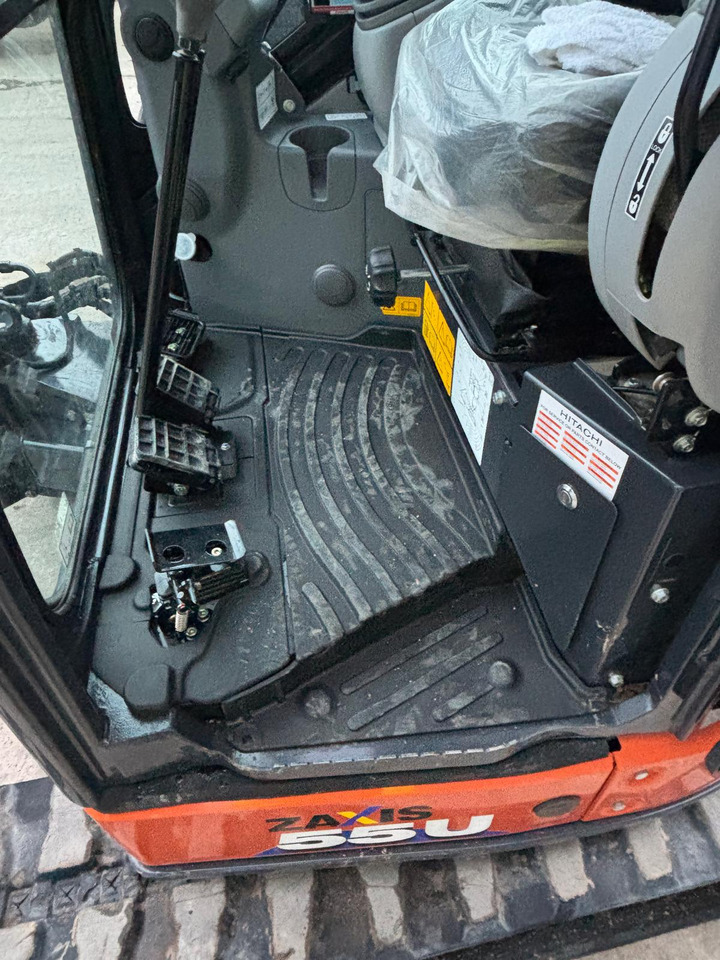 Miniescavatore Hitachi ZX55U-6 CLR: foto 18