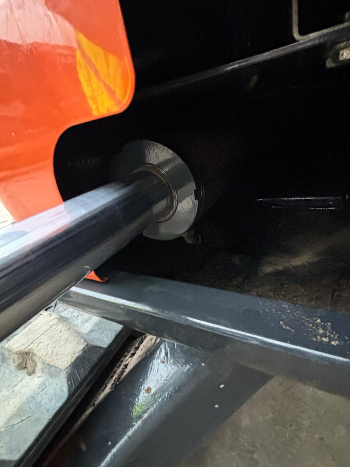 Miniescavatore Hitachi ZX55U-6 CLR: foto 12