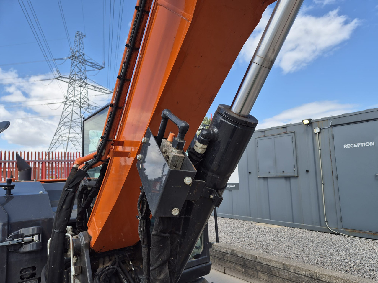 Miniescavatore Hitachi ZX85USBR-6 2PB: foto 15