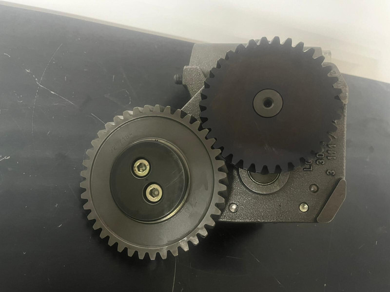 Liebherr P964 , R974 ,R964 - Pompa olio: foto 3 Liebherr P964 , R974 ,R964 - Pompa olio: foto 3