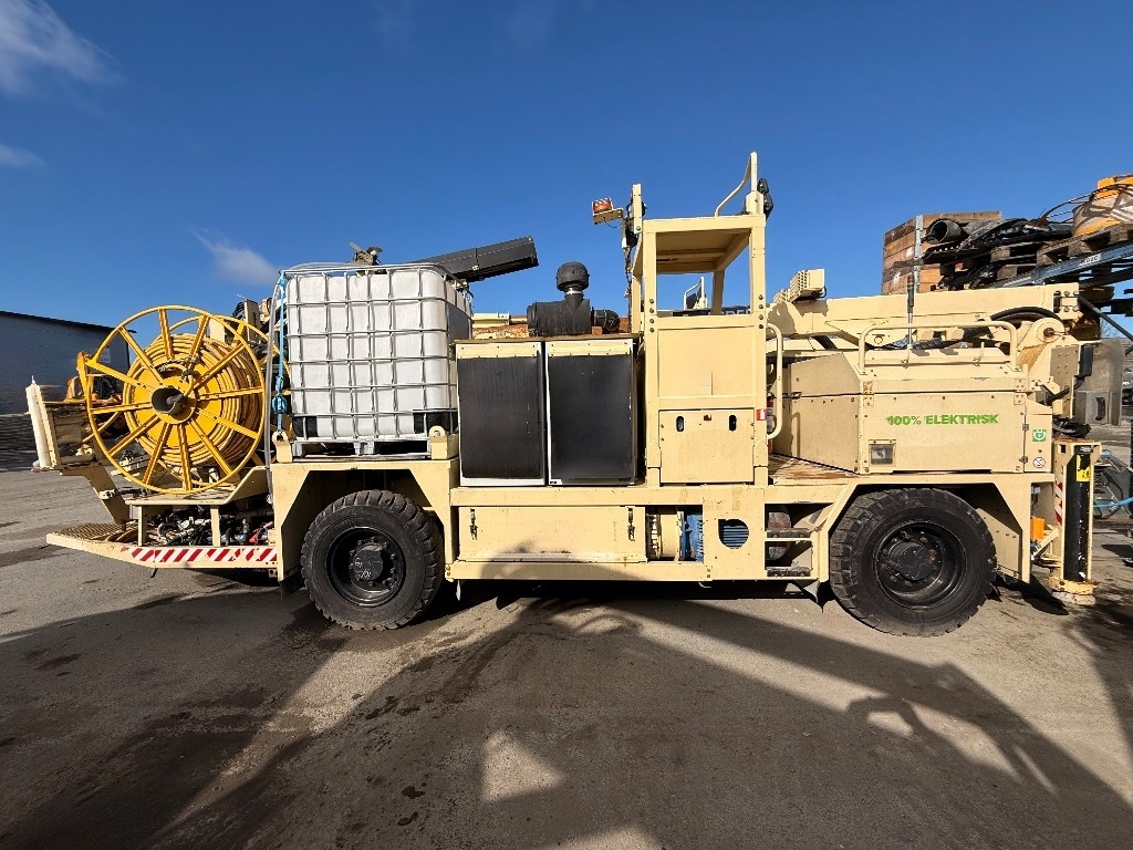 Normet Spraymec - Attrezzatura per calcestruzzo: foto 2 Normet Spraymec - Attrezzatura per calcestruzzo: foto 2