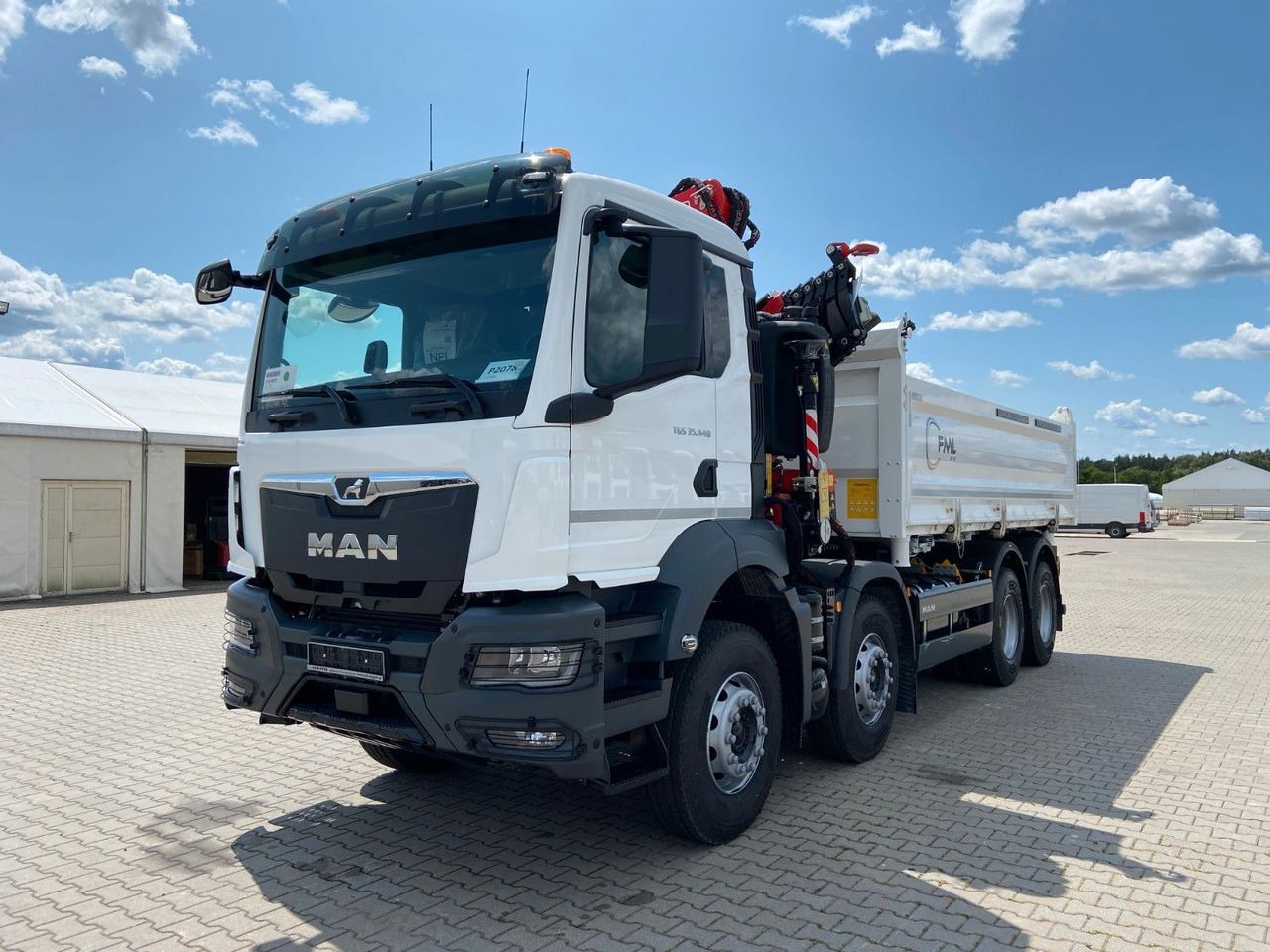 MAN TGS 35.440 DREISEITENKIPPER MIT FASSI F275.026 - Autocarro ribaltabile, Camion con gru: foto 3 MAN TGS 35.440 DREISEITENKIPPER MIT FASSI F275.026 - Autocarro ribaltabile, Camion con gru: foto 3