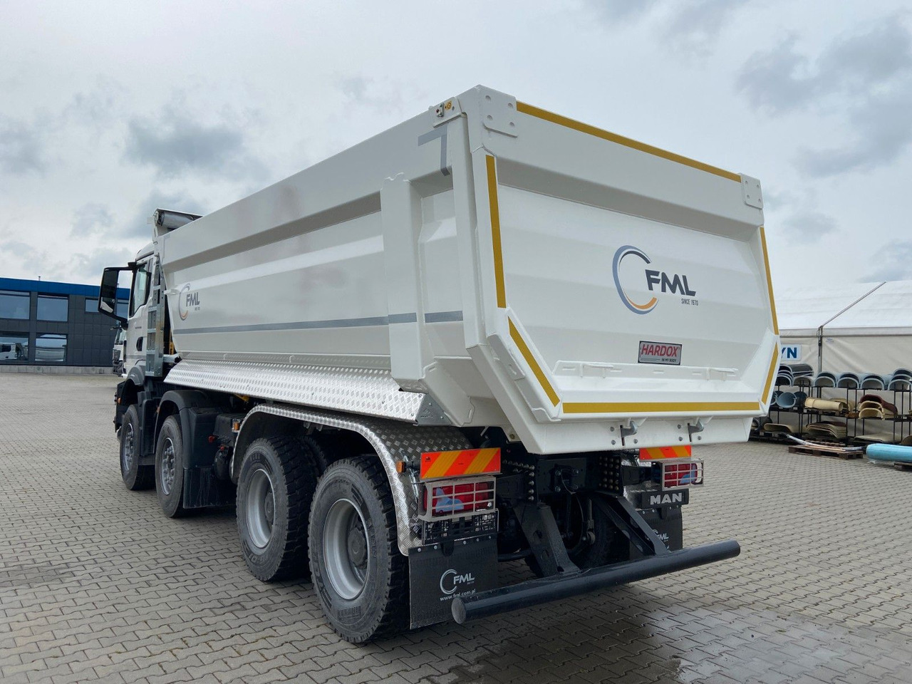 MAN TGS 41.400 8x4 EURO2 FML KIPPER 21M3 - Autocarro ribaltabile: foto 5 MAN TGS 41.400 8x4 EURO2 FML KIPPER 21M3 - Autocarro ribaltabile: foto 5