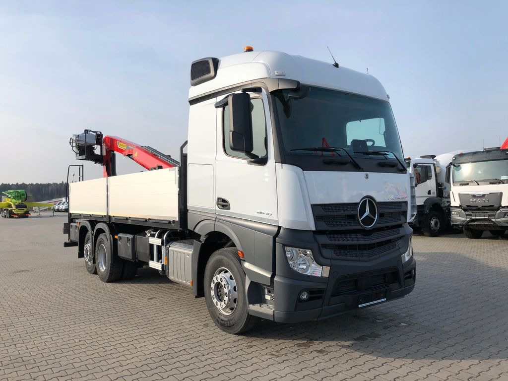 Mercedes-Benz ACTROS F 2646 PALFINGER PK 20.501 L - Autocarro con pianale/ Cassone fisso, Camion con gru: foto 1 Mercedes-Benz ACTROS F 2646 PALFINGER PK 20.501 L - Autocarro con pianale/ Cassone fisso, Camion con gru: foto 1