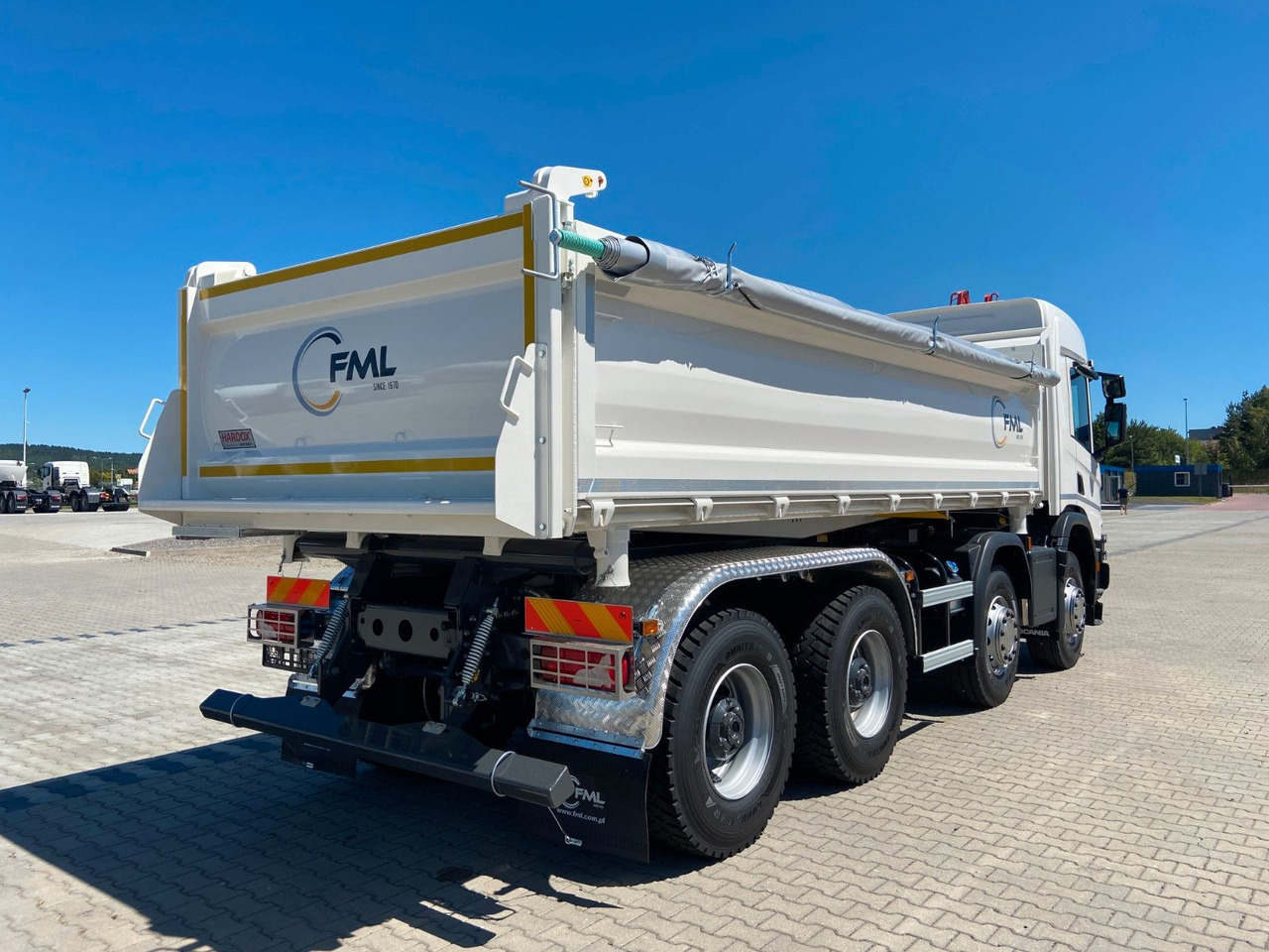 Scania P420 8x4 FML DREISEITENKIPPER - Autocarro ribaltabile: foto 5 Scania P420 8x4 FML DREISEITENKIPPER - Autocarro ribaltabile: foto 5
