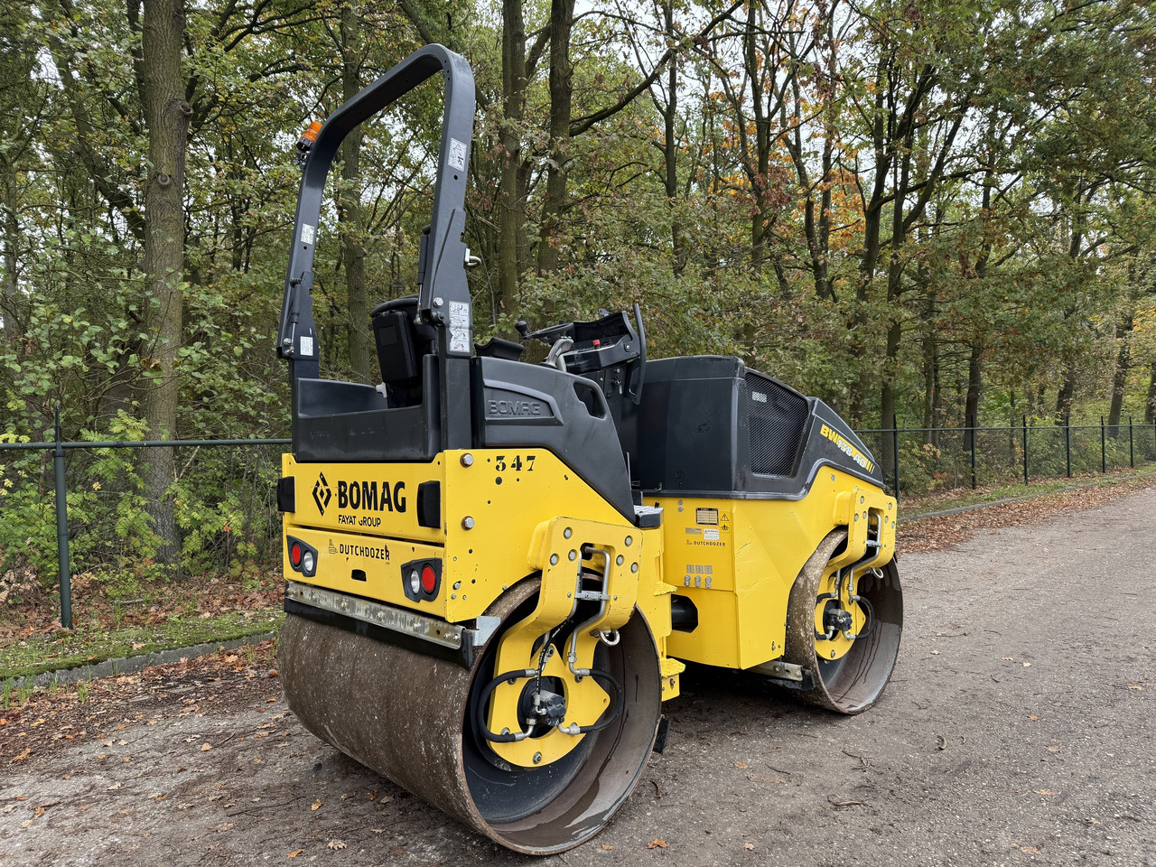 BOMAG BW138AD-5 - Rullo compattatore/ Rullo compressore: foto 4 BOMAG BW138AD-5 - Rullo compattatore/ Rullo compressore: foto 4