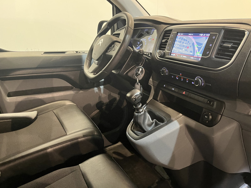 Citroën Jumpy 2.0 BlueHDI L2 120 PK / Euro 6 / Airco / Cruise Control / CarPlay / PDC / Navigatie / 3-Zits - Furgoncino: foto 3 Citroën Jumpy 2.0 BlueHDI L2 120 PK / Euro 6 / Airco / Cruise Control / CarPlay / PDC / Navigatie / 3-Zits - Furgoncino: foto 3