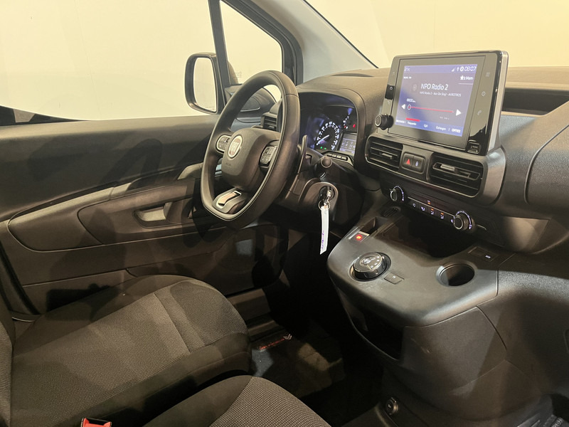 Fiat Doblò 1.5D 130pk L1 Automaat / Euro 6 / Airco / Cruise Control / CarPlay / Camera / 3-Zits / 13.300 KM !! - Furgoncino: foto 3 Fiat Doblò 1.5D 130pk L1 Automaat / Euro 6 / Airco / Cruise Control / CarPlay / Camera / 3-Zits / 13.300 KM !! - Furgoncino: foto 3