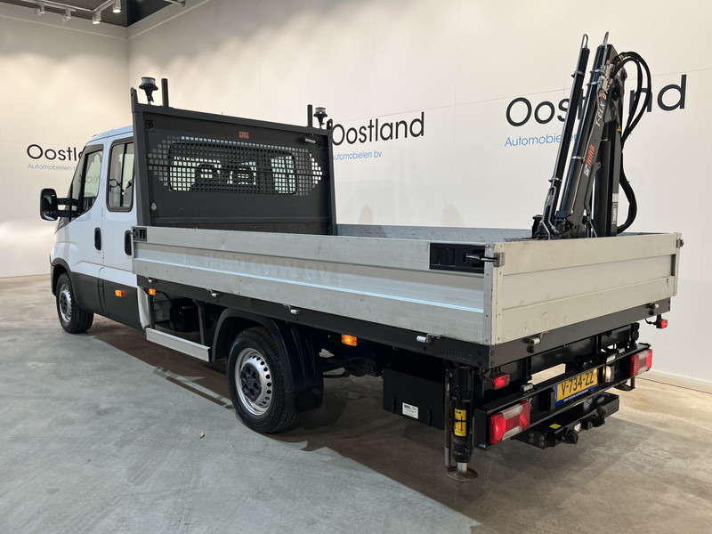Iveco Daily 35S18D 3.0 375 Automaat Open Laadbak / Hiab Kraan / Euro 6 / Trekhaak 3500 KG / Airco / Camera / Navigatie / 3-Zits / 67.000 KM !! - Furgone con cassone fisso: foto 4 Iveco Daily 35S18D 3.0 375 Automaat Open Laadbak / Hiab Kraan / Euro 6 / Trekhaak 3500 KG / Airco / Camera / Navigatie / 3-Zits / 67.000 KM !! - Furgone con cassone fisso: foto 4